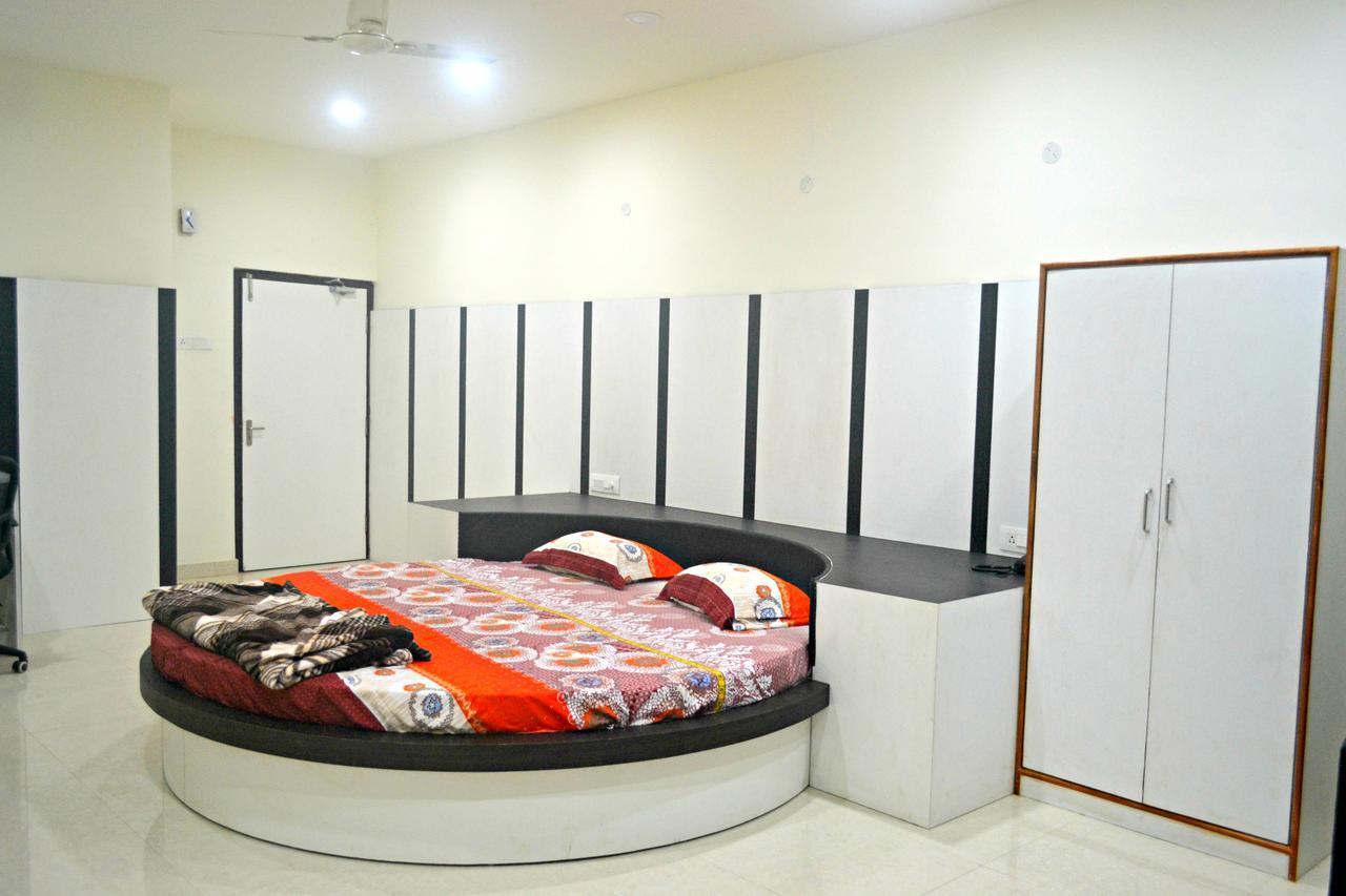 Hotel Bhammars Balangir Номер фото