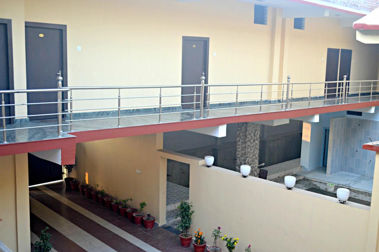 Hotel Bhammars Balangir Экстерьер фото