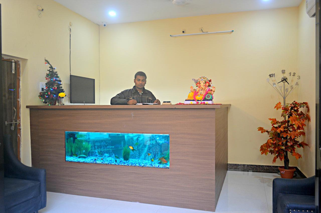 Hotel Bhammars Balangir Экстерьер фото